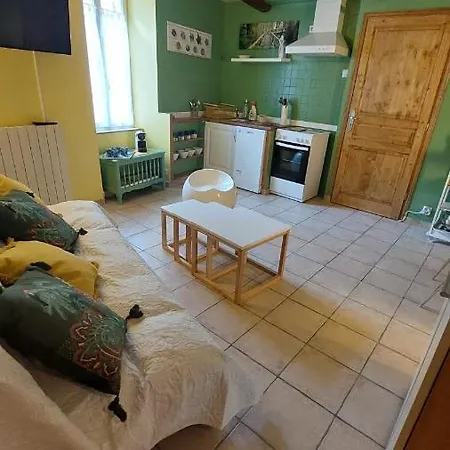 Le Petit Cocon Apartment *